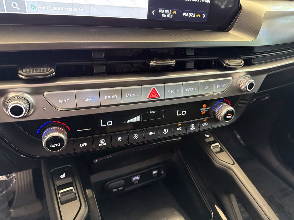 Used 2024 Kia Telluride S FWD image 54