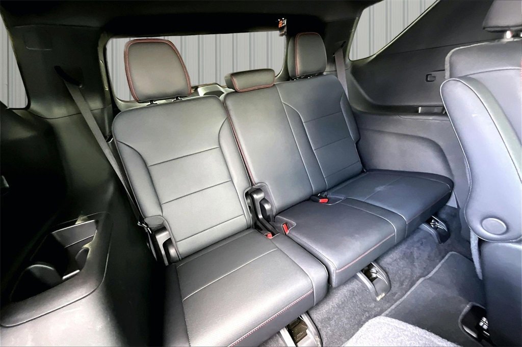 Used 2025 Chevrolet Traverse Z71 w/ Driver Confidence Package image 21