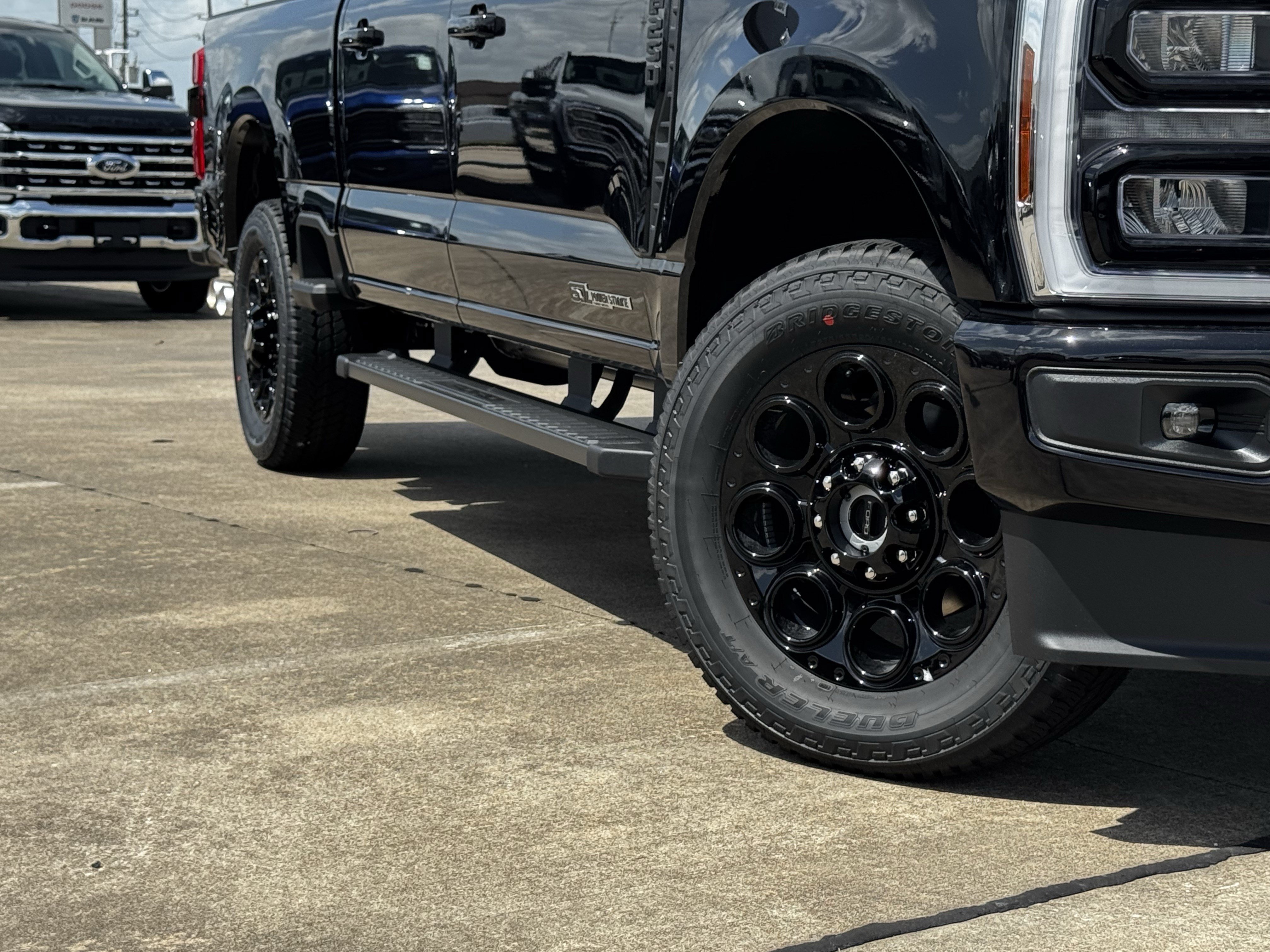 New 2026 Ford F250 Lariat w/ Black Appearance Package AWD/4WD image 12