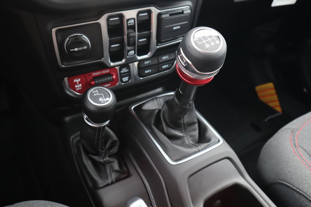 New 2025 Jeep Wrangler Unlimited Rubicon w/ Convenience Group image 8