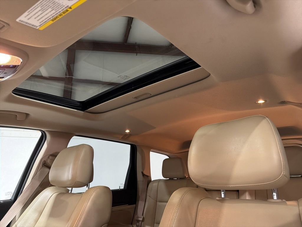 Used 2018 Jeep Grand Cherokee Limited image 24