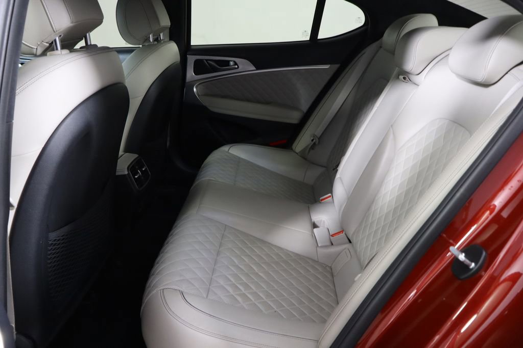 Used 2022 Genesis G70 3.3T image 17