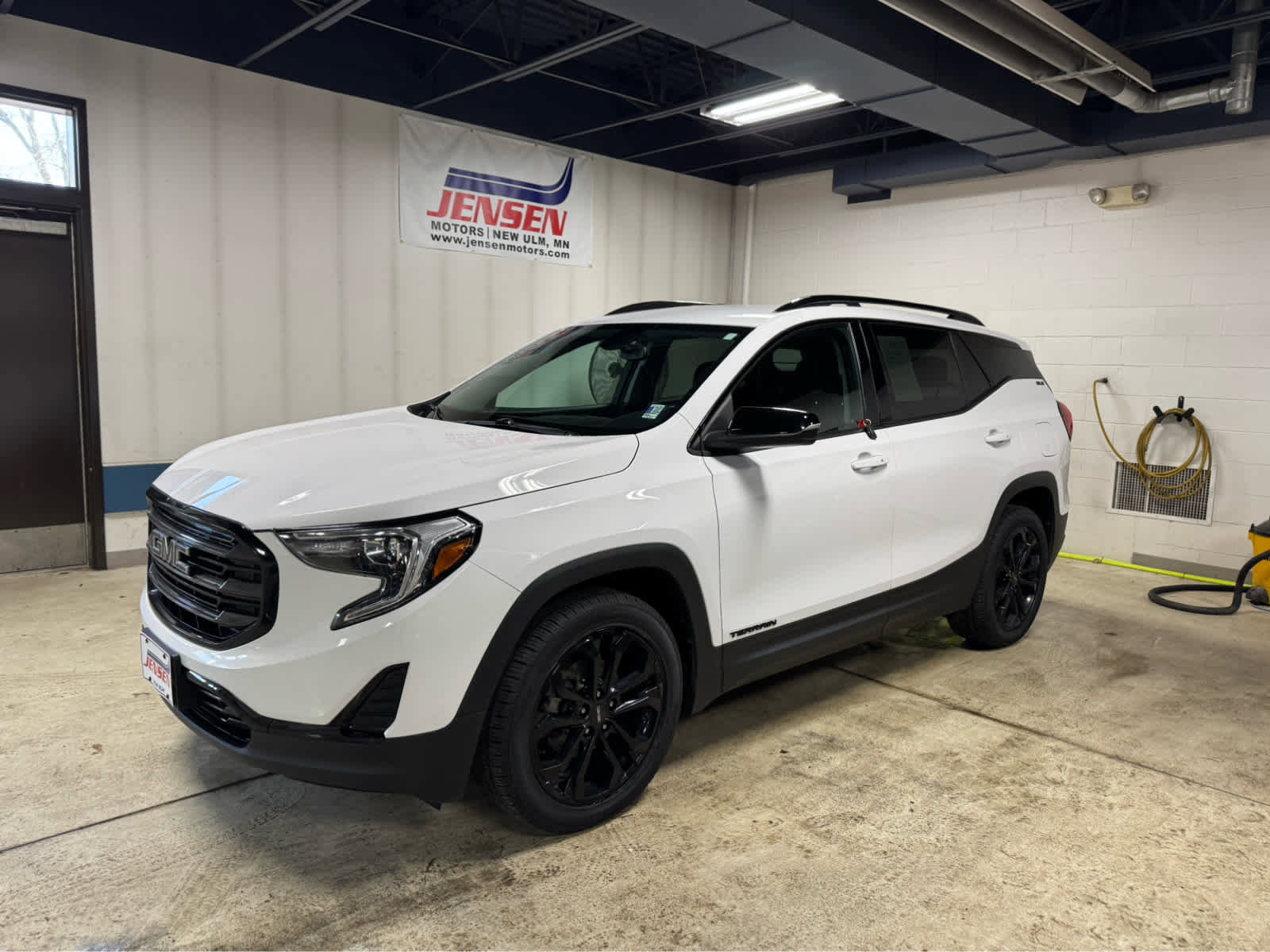Used 2019 GMC Terrain SLE w/ Driver Convenience Package