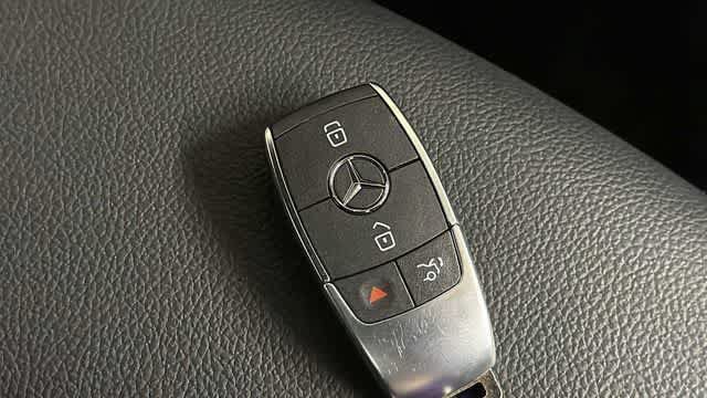 Used 2025 Mercedes-Benz GLA 250 4MATIC image 35