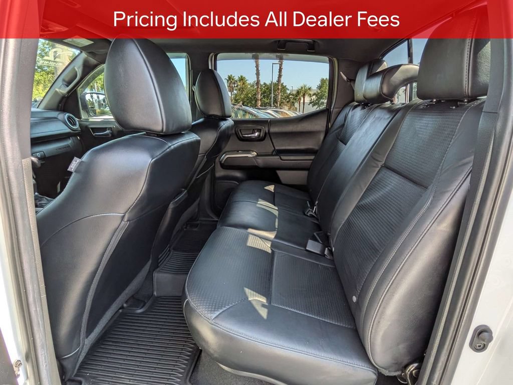 Used 2022 Toyota Tacoma Limited RWD image 15