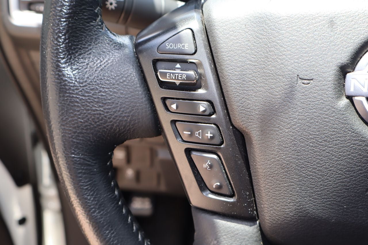 Used 2024 Nissan Frontier SL w/ Technology Package RWD image 13