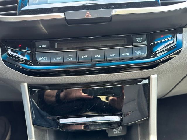 Used 2016 Honda Accord EX-L image 22