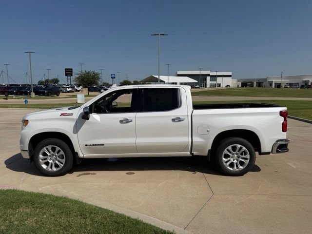 Used 2022 Chevrolet Silverado 1500 LTZ w/ LTZ Convenience Package II AWD/4WD image 7
