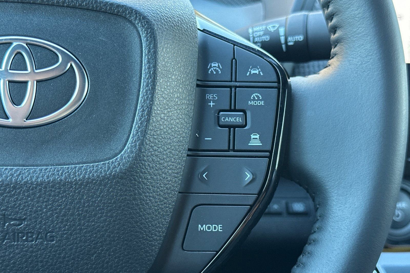 Used 2024 Toyota bZ4X Limited image 30