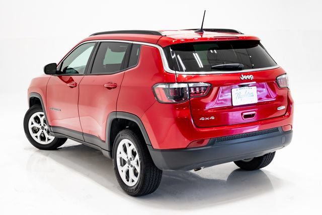 Certified 2025 Jeep Compass Latitude AWD/4WD image 33