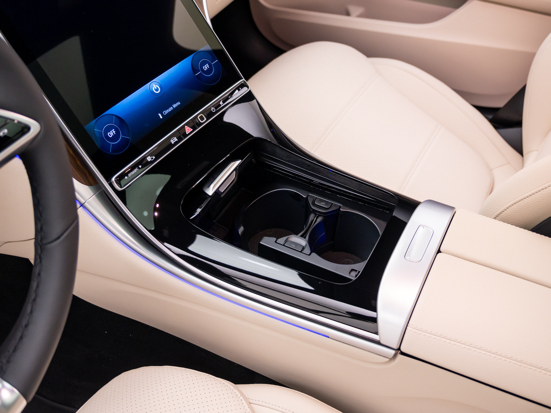 New 2026 Mercedes-Benz C 300 4MATIC Sedan image 12