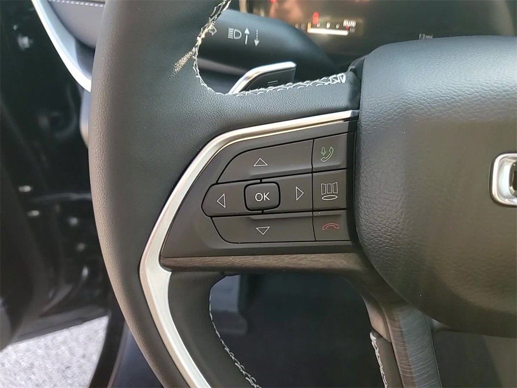 New 2026 Jeep Grand Cherokee Altitude image 13