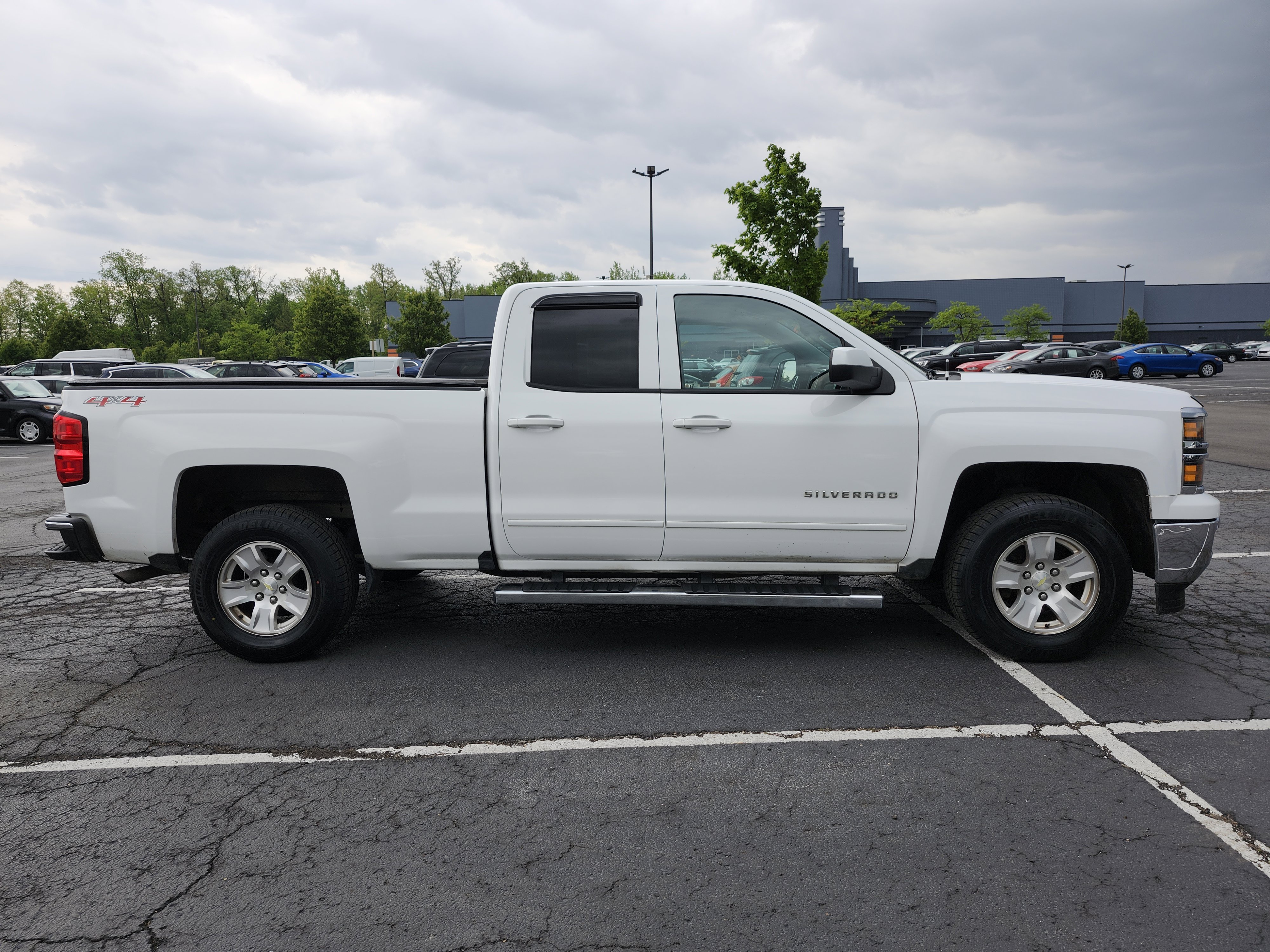 Used 2015 Chevrolet Silverado 1500 LT AWD/4WD image 18