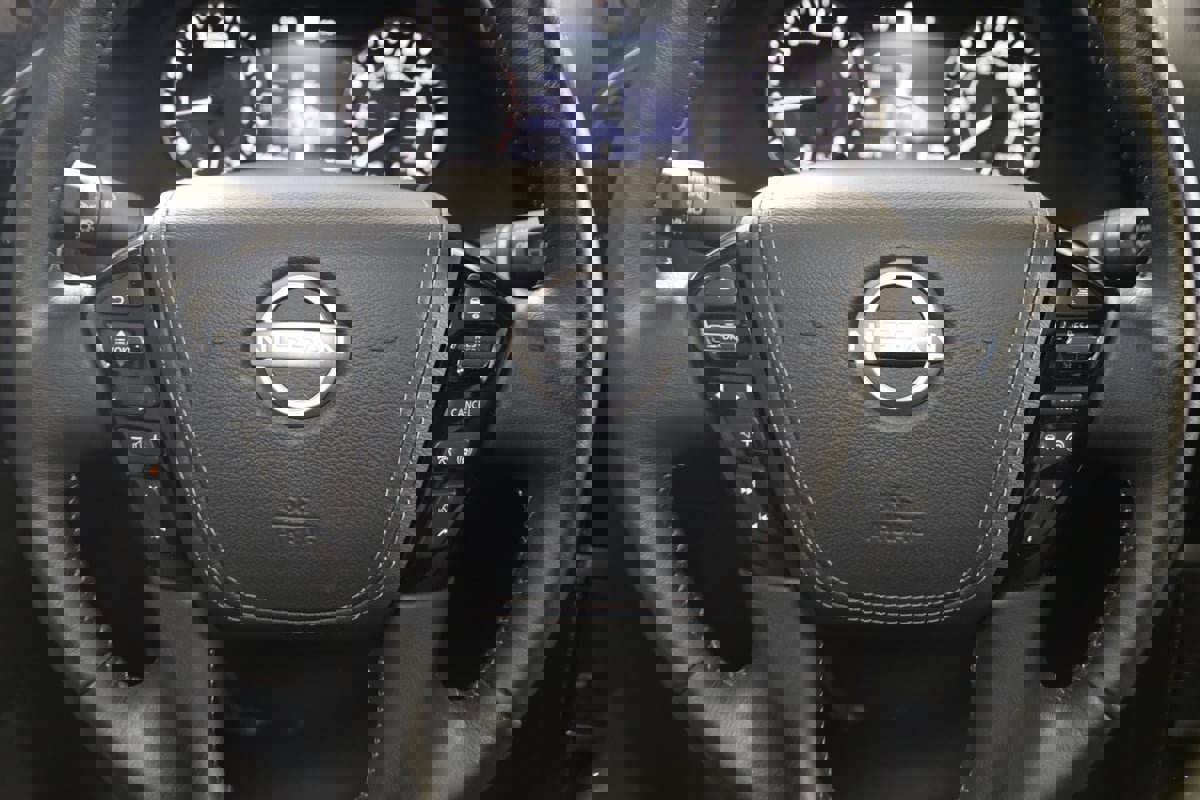 Used 2024 Nissan Armada Platinum w/ Captain's Chairs Package image 41