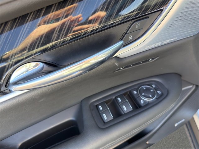 Used 2024 Cadillac XT6 Premium Luxury w/ Technology Package image 12