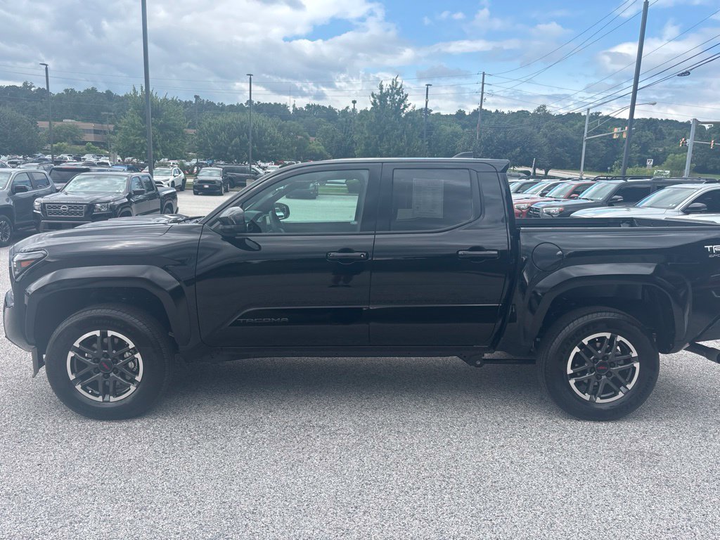 Used 2026 Toyota Tacoma TRD Sport AWD/4WD image 9