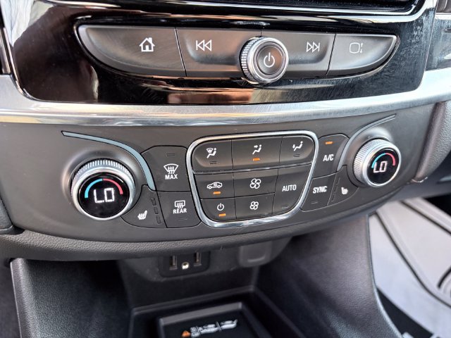 Used 2023 Chevrolet Traverse LT AWD/4WD image 20