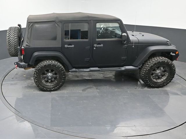 Used 2012 Jeep Wrangler Unlimited Sahara AWD/4WD image 30