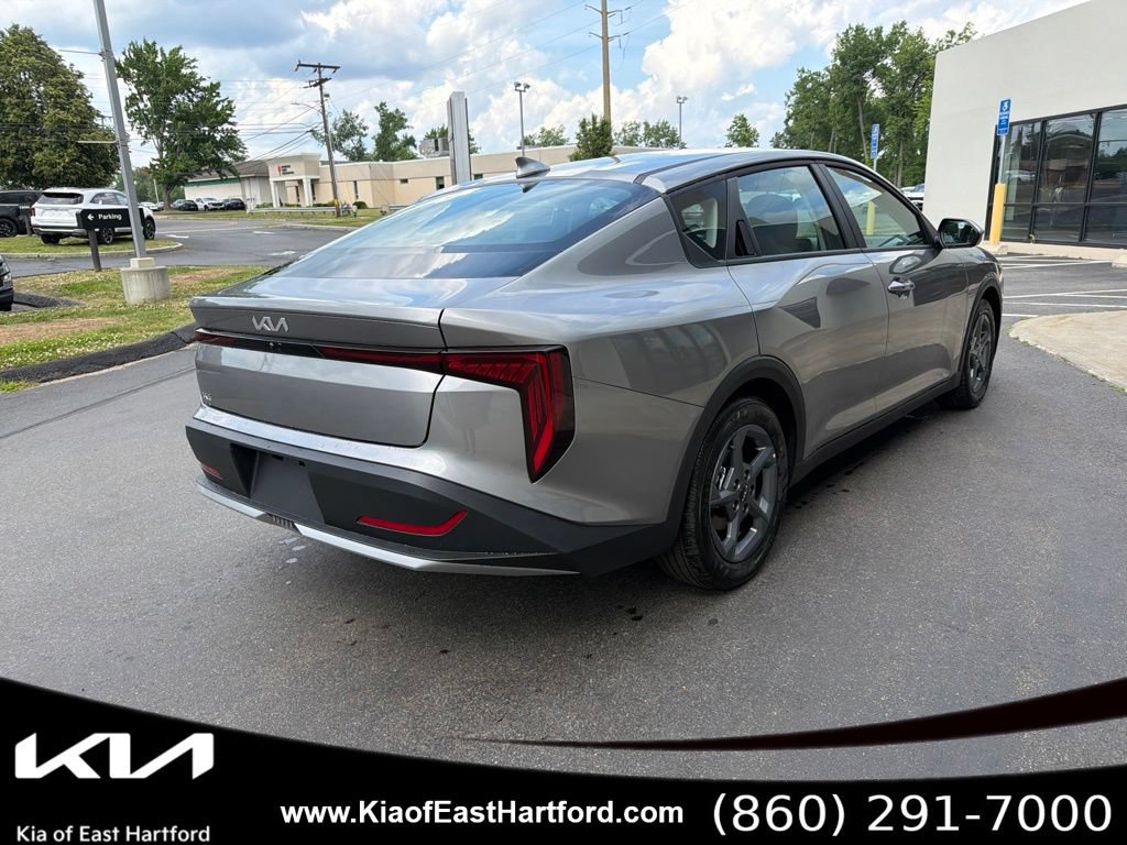 New 2026 Kia K4 FWD image 8