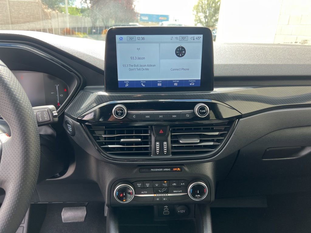 Used 2025 Ford Escape ST-Line image 16