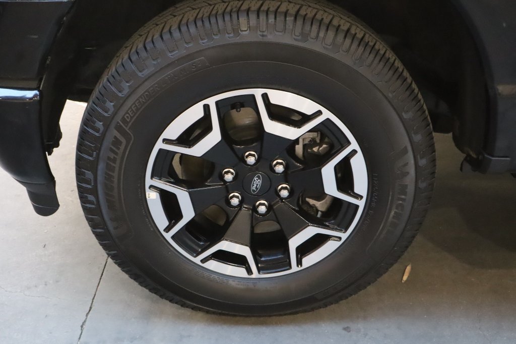 Used 2023 Ford F150 Lightning XLT AWD/4WD image 23