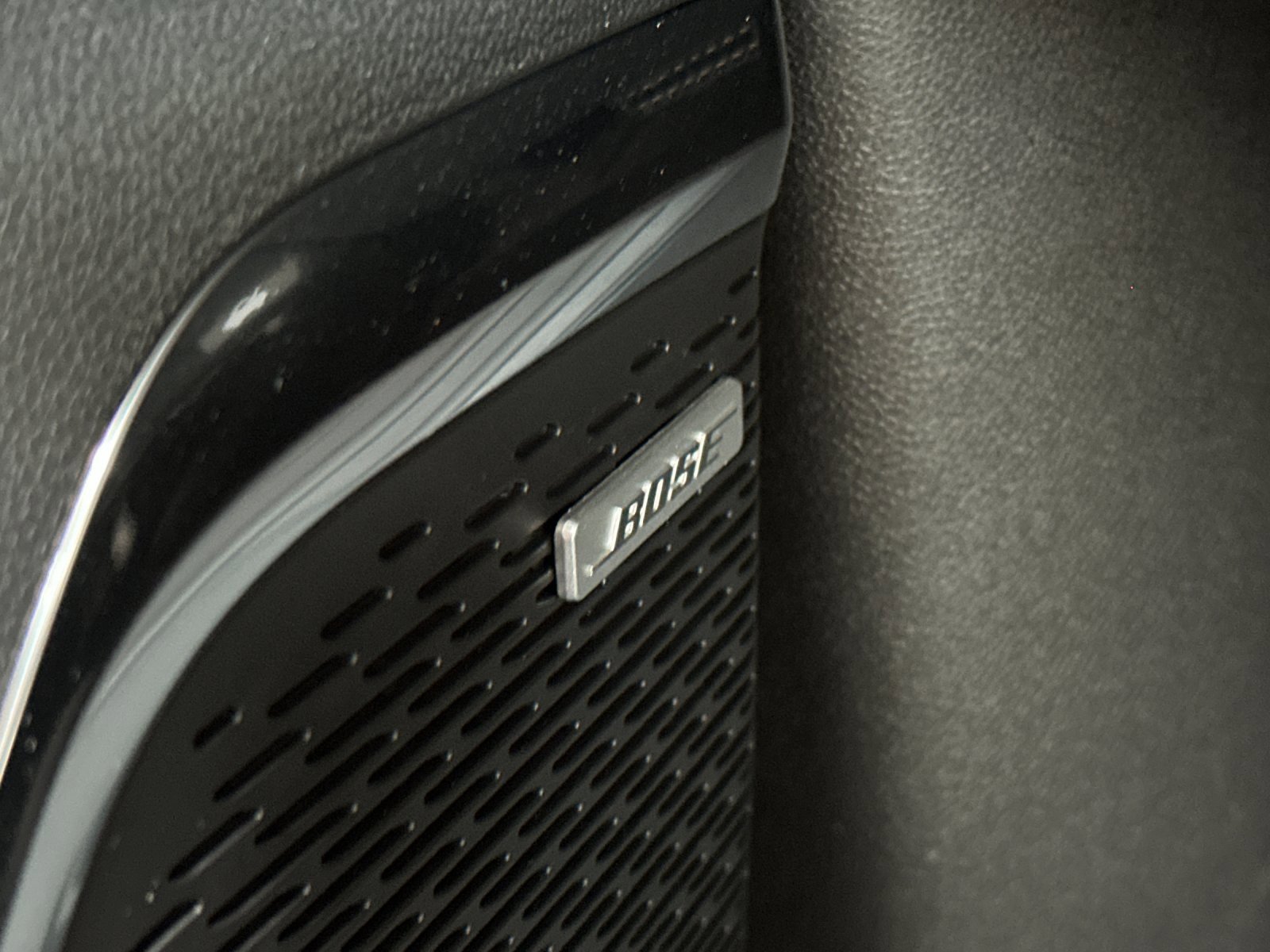 New 2026 Chevrolet Traverse RS w/ LPO, Floor Liner Package image 22