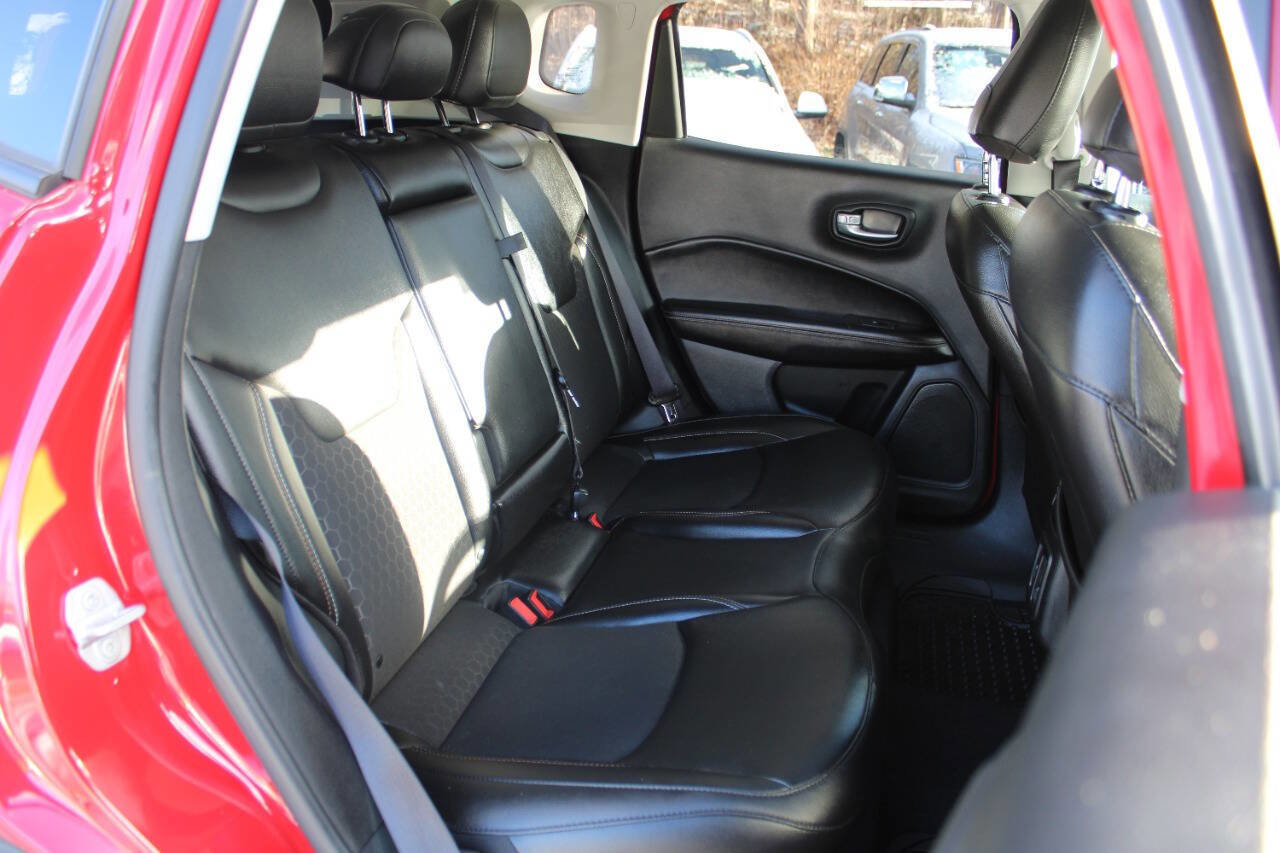 Used 2021 Jeep Compass Latitude image 27