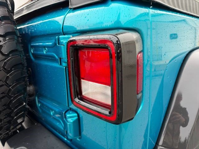 Used 2019 Jeep Wrangler Sport image 6