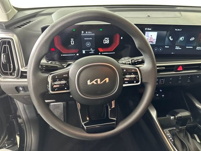 Used 2024 Kia Sorento LX image 14