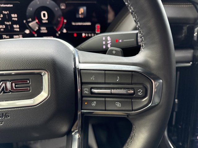 Used 2025 GMC Yukon XL Elevation image 37