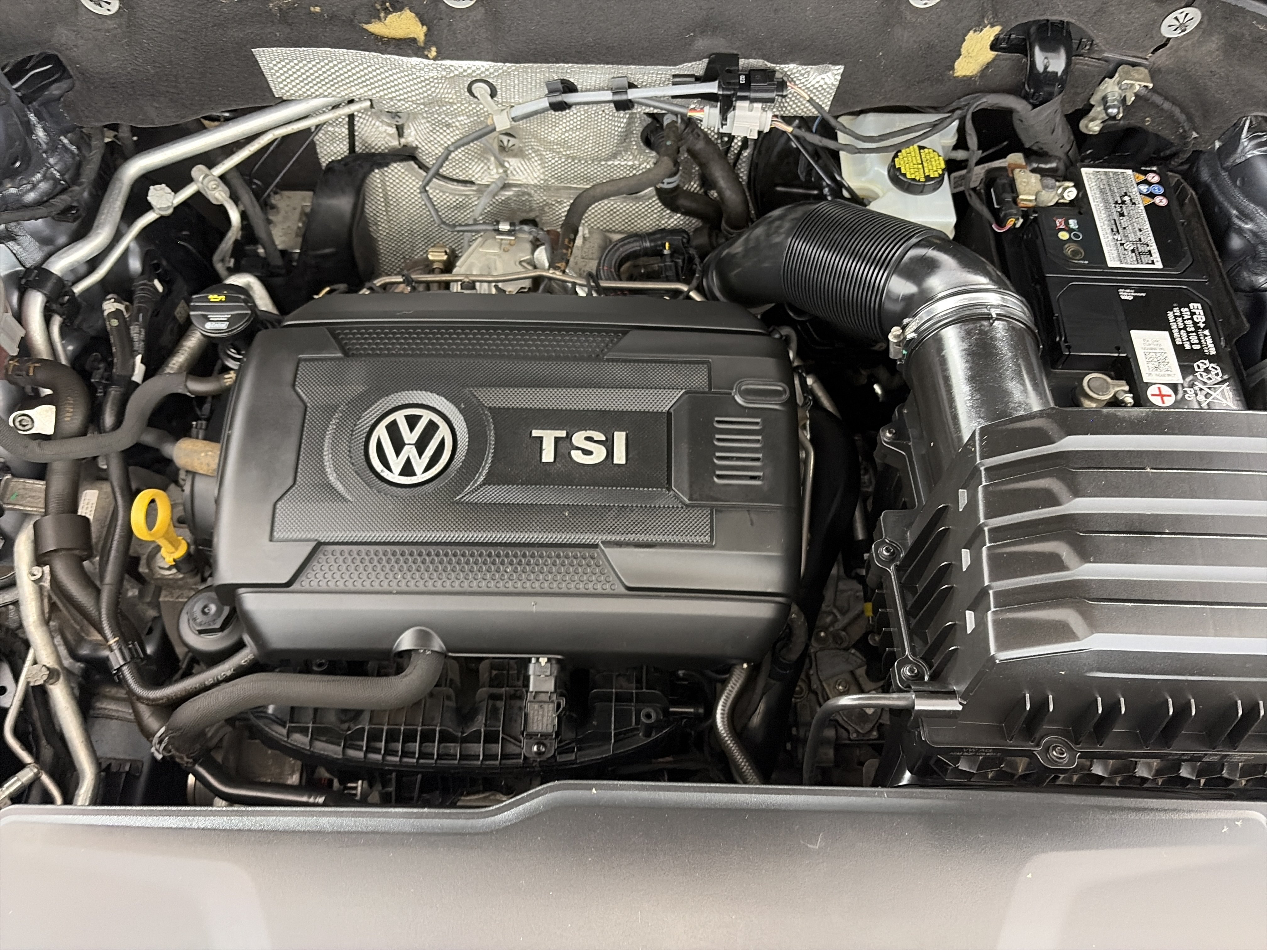 Used 2018 Volkswagen Atlas SEL FWD image 12