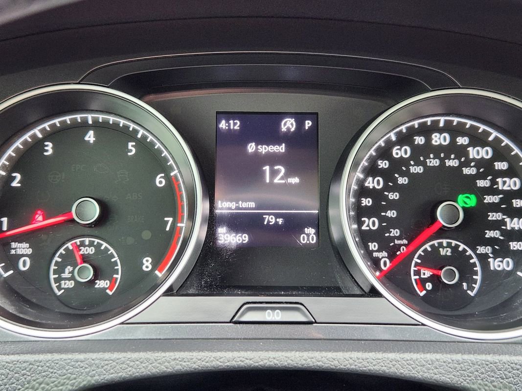 Used 2020 Volkswagen Golf 4-Door image 16