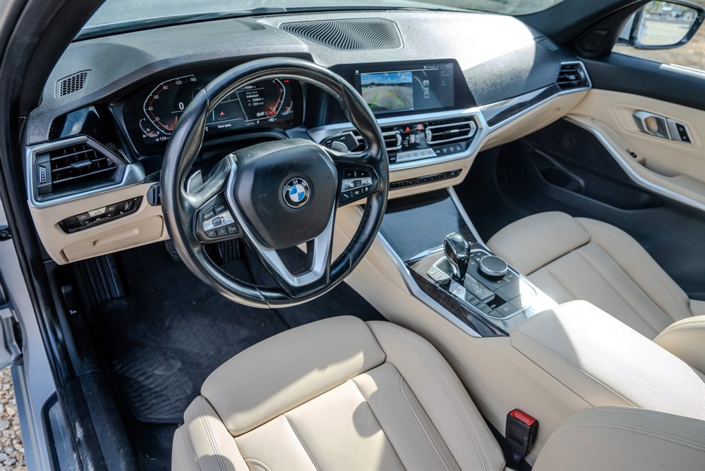 Used 2020 BMW 330i Sedan w/ Convenience Package RWD image 14