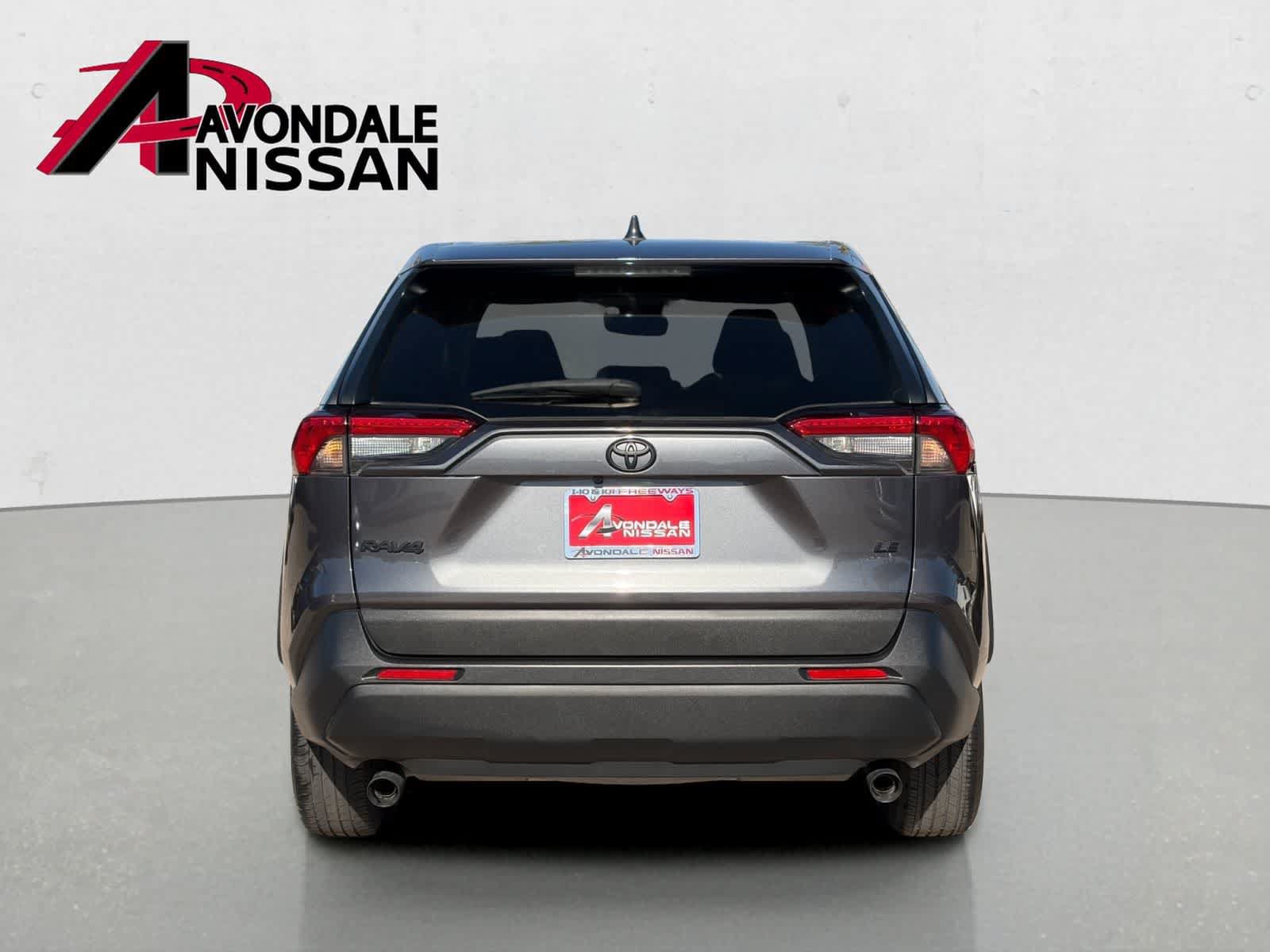 Used 2022 Toyota RAV4 LE FWD image 5