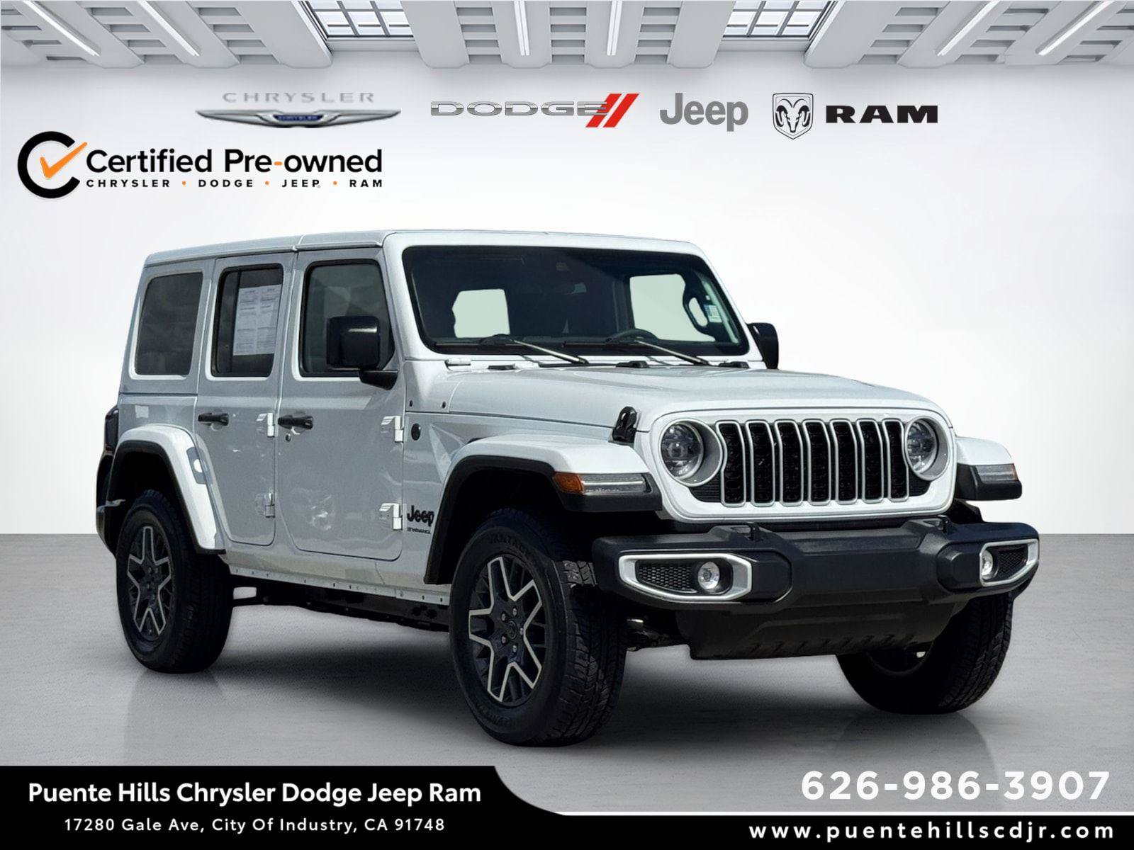 Used 2025 Jeep Wrangler Unlimited Sahara AWD/4WD image 1