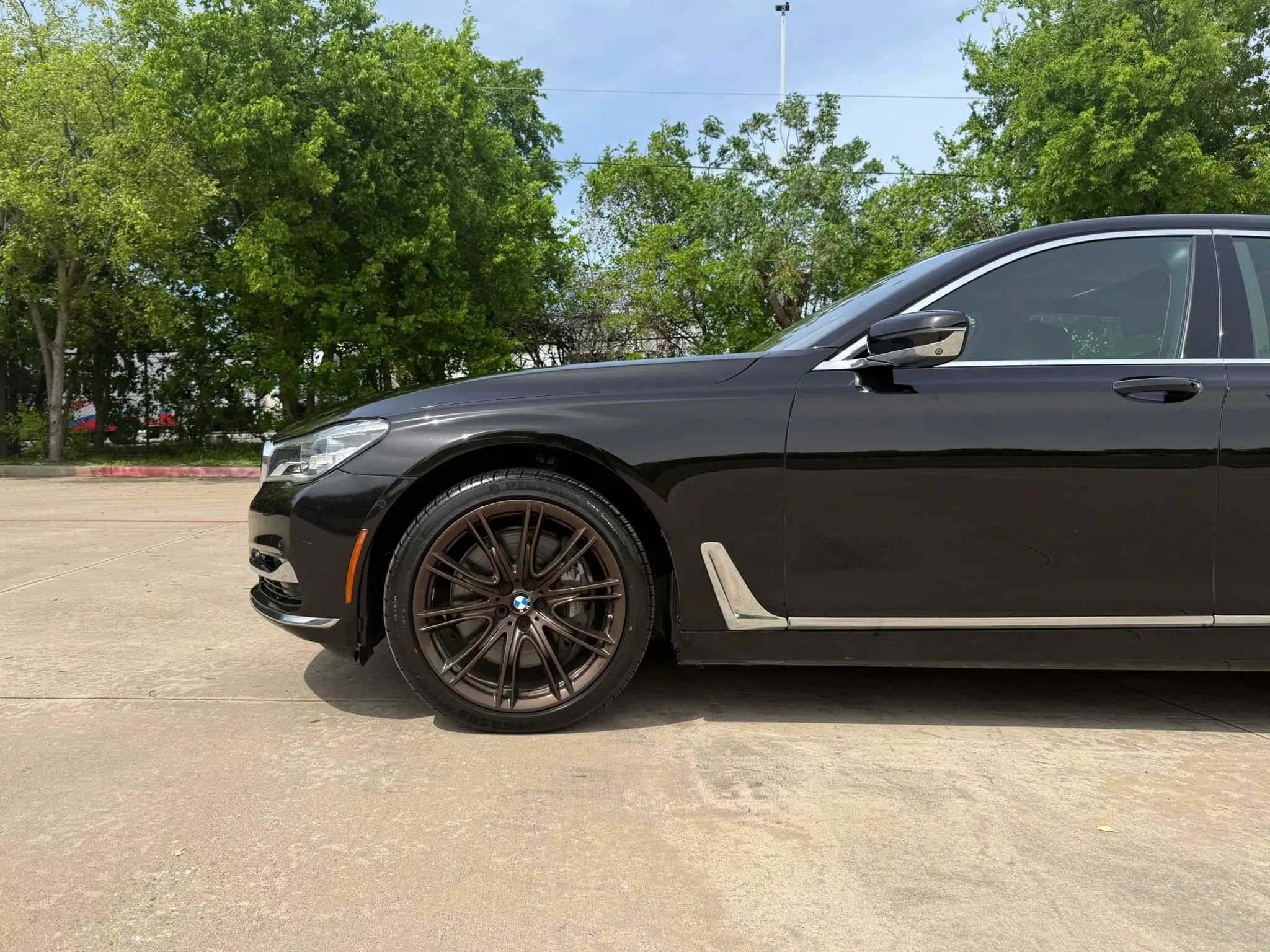 Used 2016 BMW 750i xDrive AWD/4WD image 20