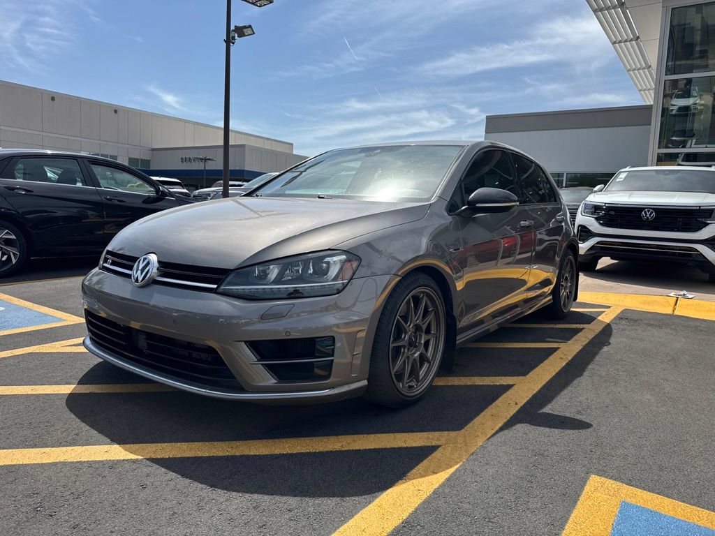 Used 2017 Volkswagen Golf R 4-Door AWD/4WD image 3