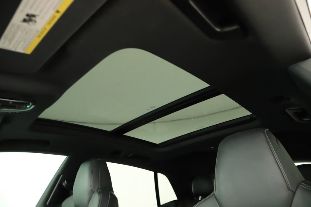 Certified 2021 Audi SQ8 Premium Plus w/ SQ8 Black Optic Package image 26