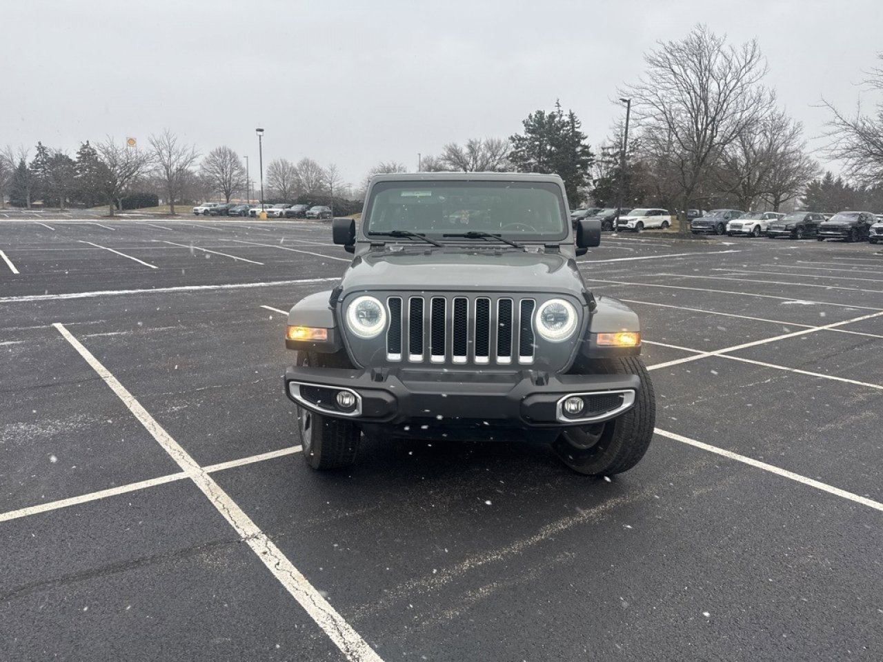 Used 2021 Jeep Wrangler Unlimited Sahara image 3