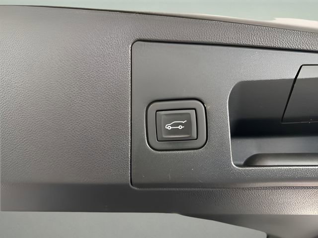 Used 2020 Cadillac XT5 Premium Luxury FWD image 39