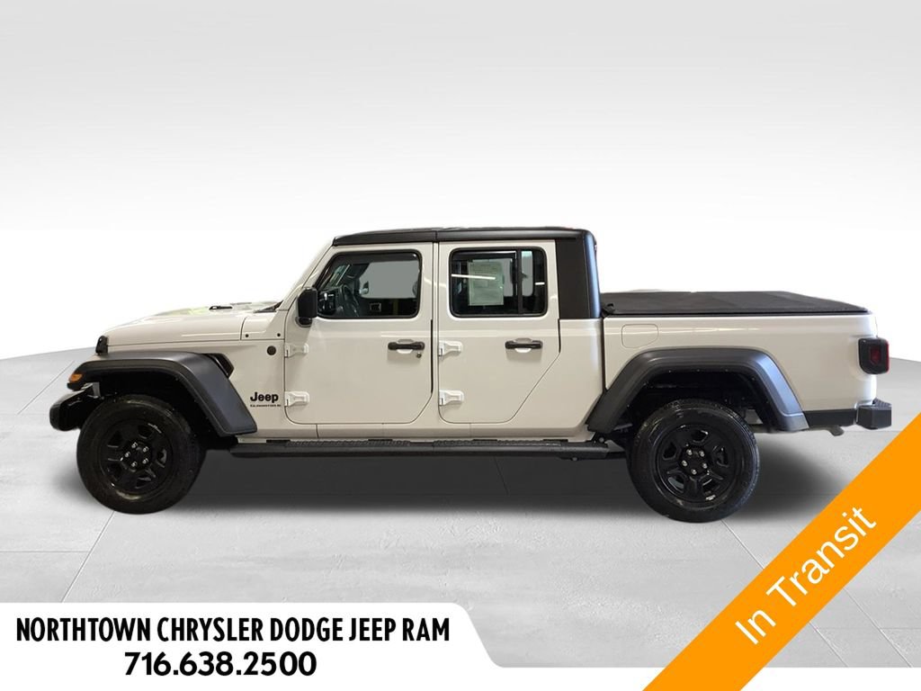 Used 2023 Jeep Gladiator Sport AWD/4WD image 3