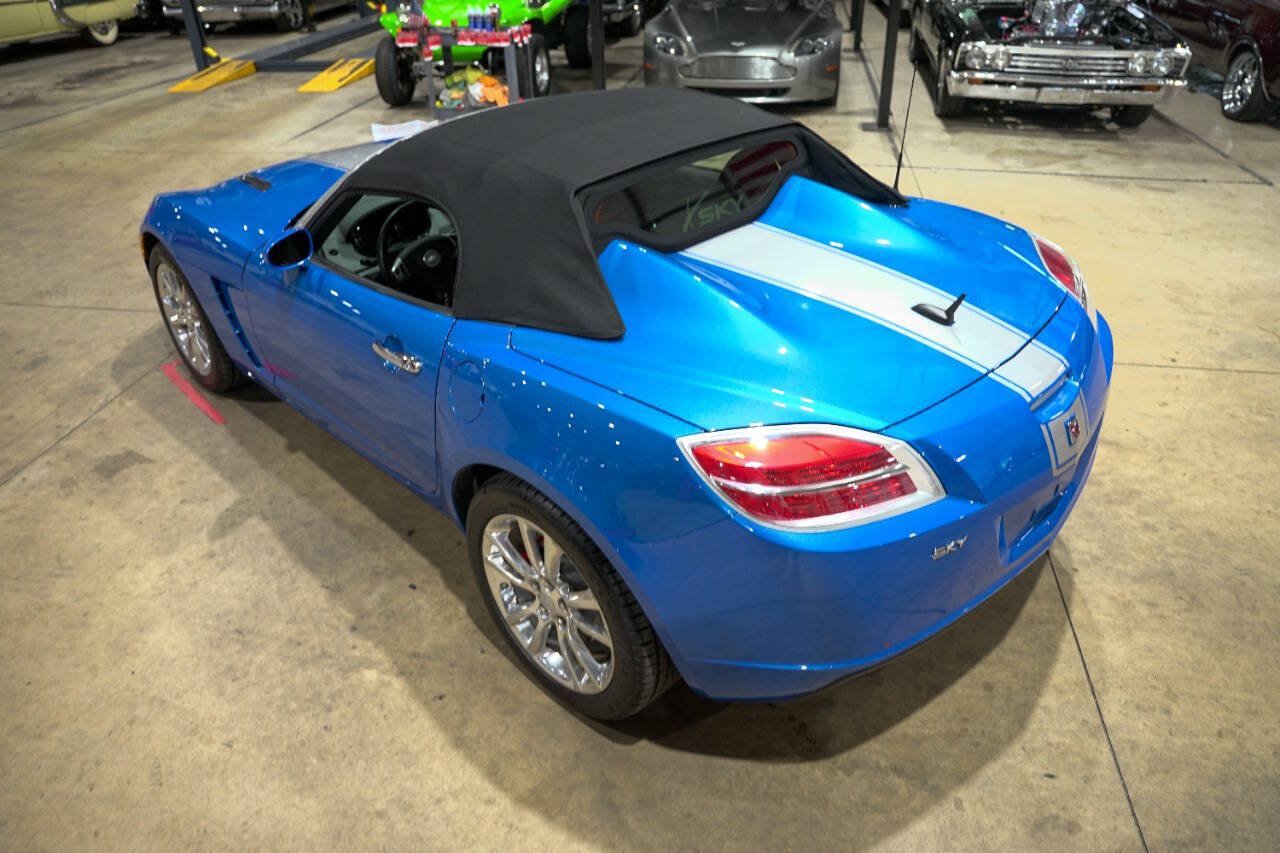 Used 2009 Saturn Sky Hydro Blue RWD image 27