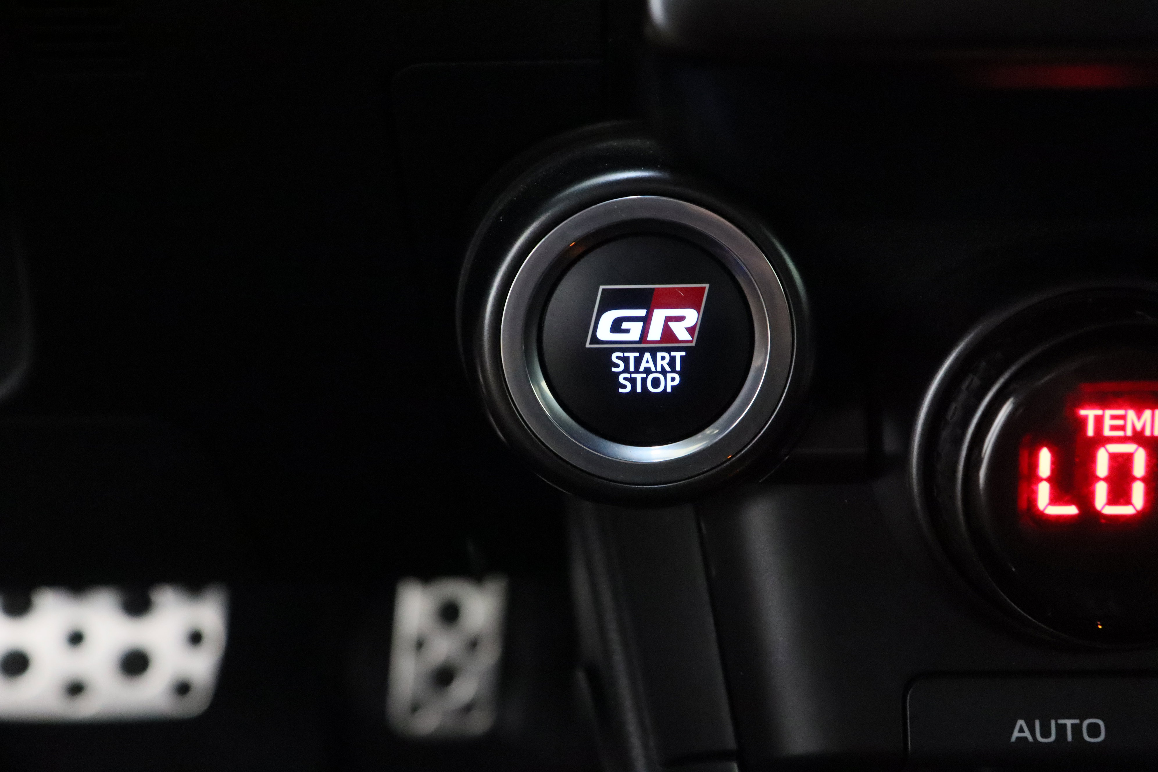 Certified 2023 Toyota GR86 10th Anniversary SE RWD image 17