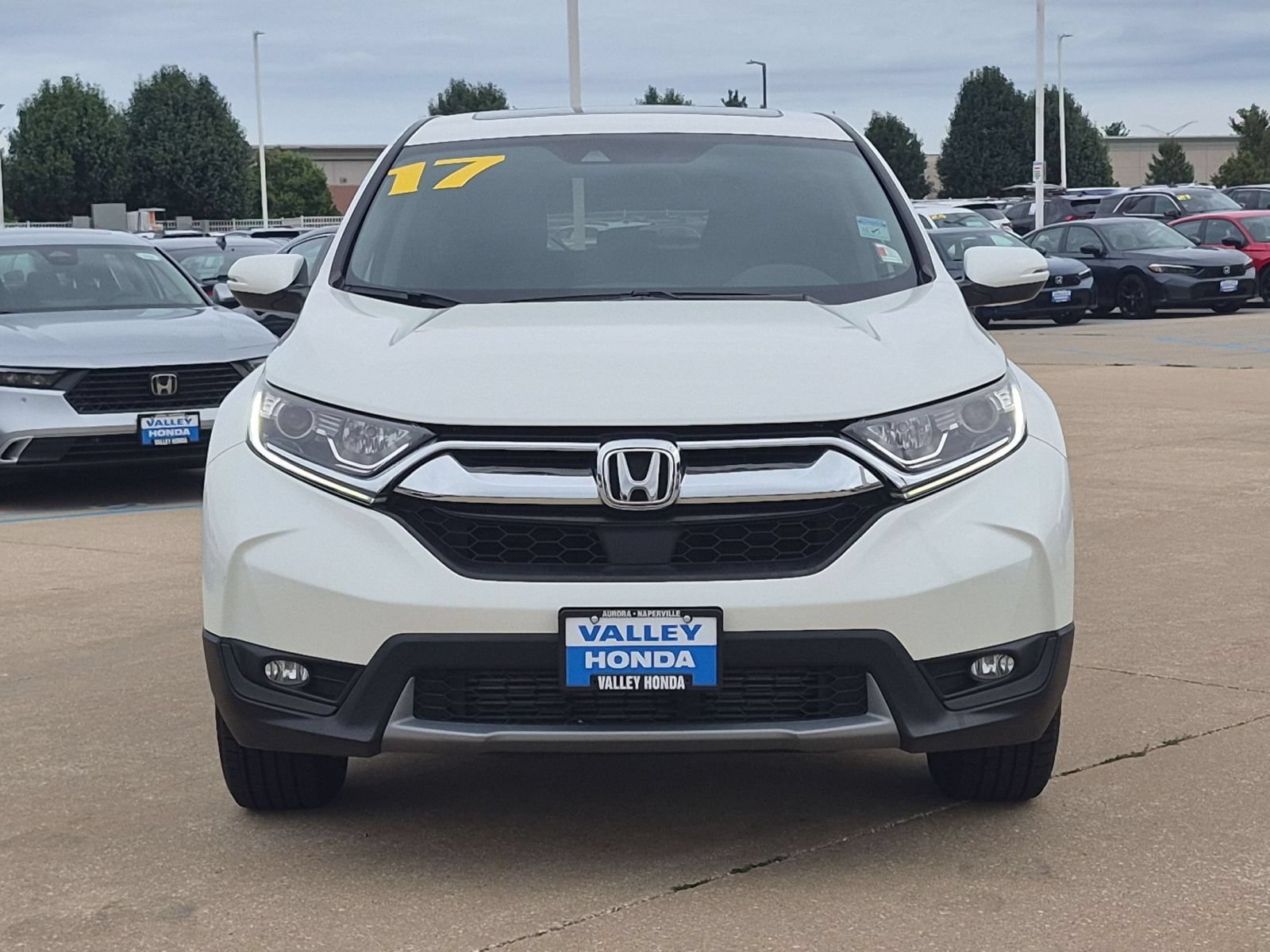 Used 2017 Honda CR-V EX image 3