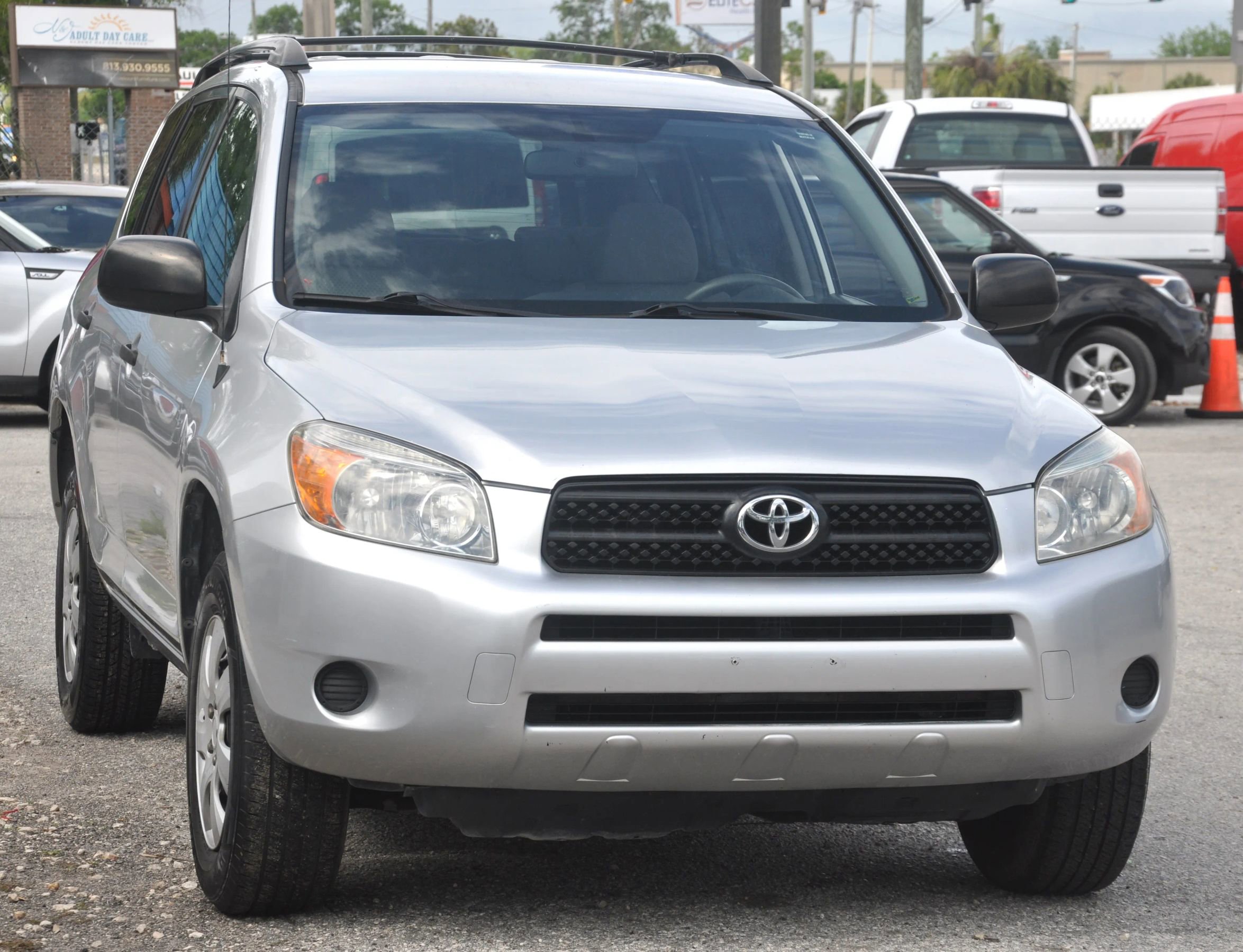 Used 2007 Toyota RAV4 2WD image 2