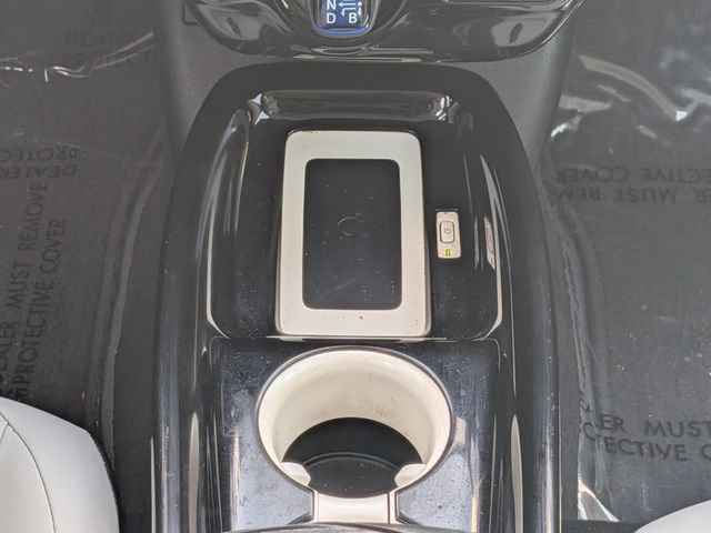 Used 2017 Toyota Prius Four Touring w/ Appearance Package FWD image 19