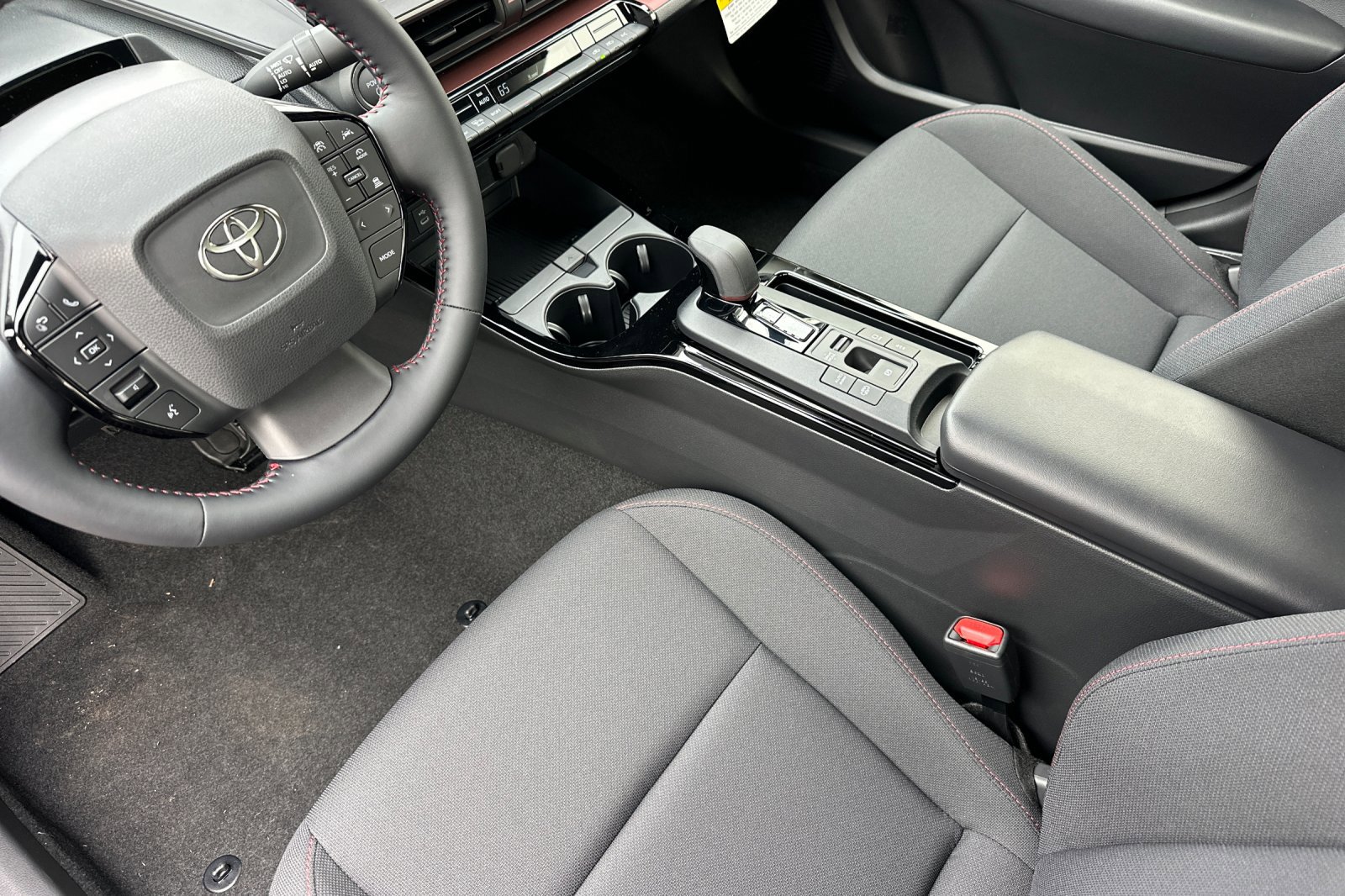 New 2026 Toyota Prius Plug-In Hybrid image 8