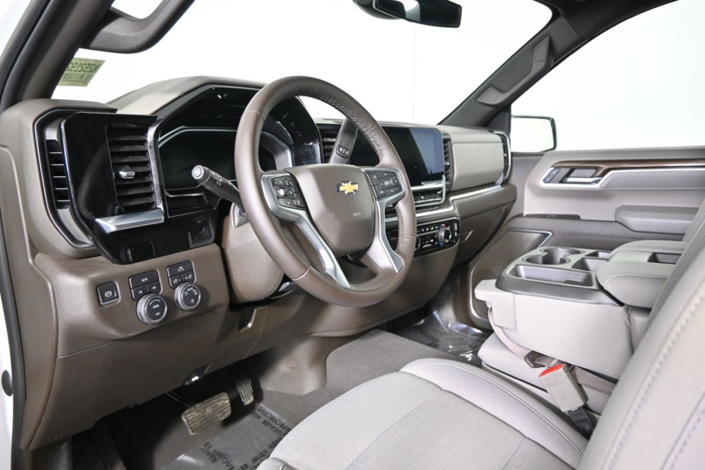Used 2022 Chevrolet Silverado 1500 LT image 22