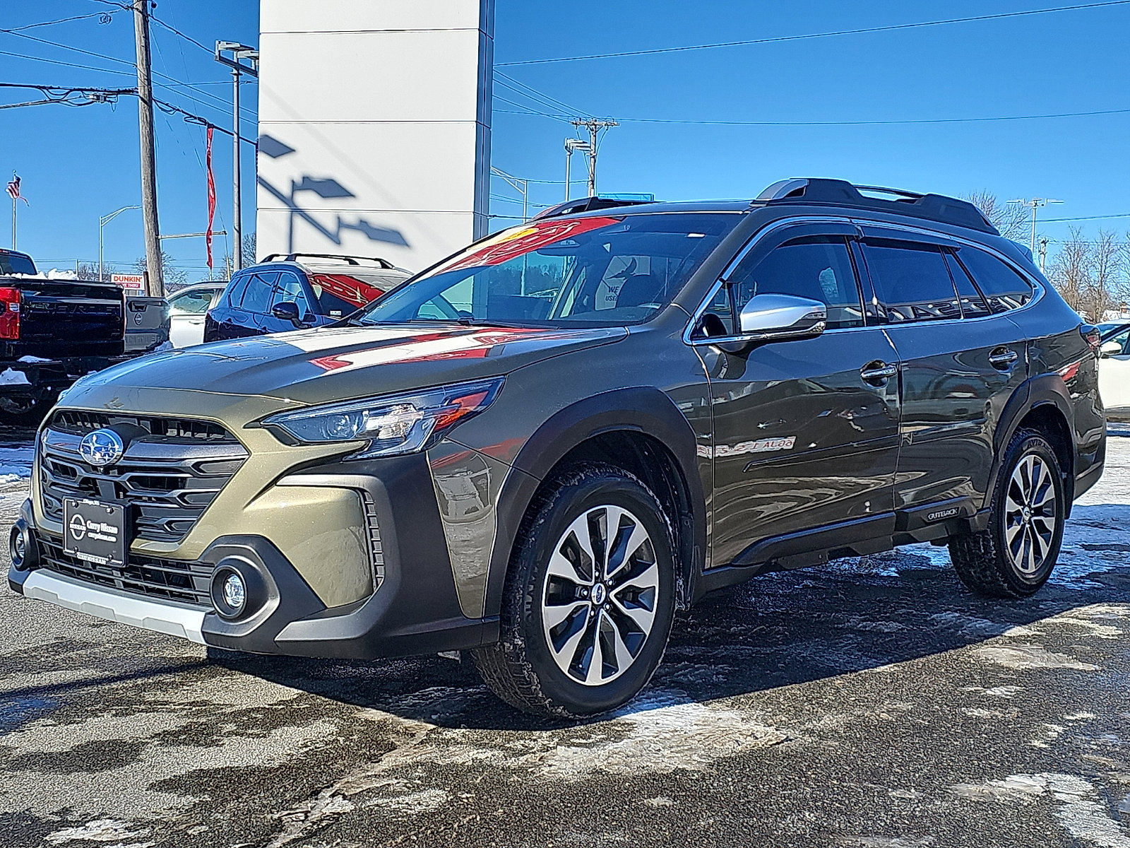 Used 2023 Subaru Outback Touring XT image 3