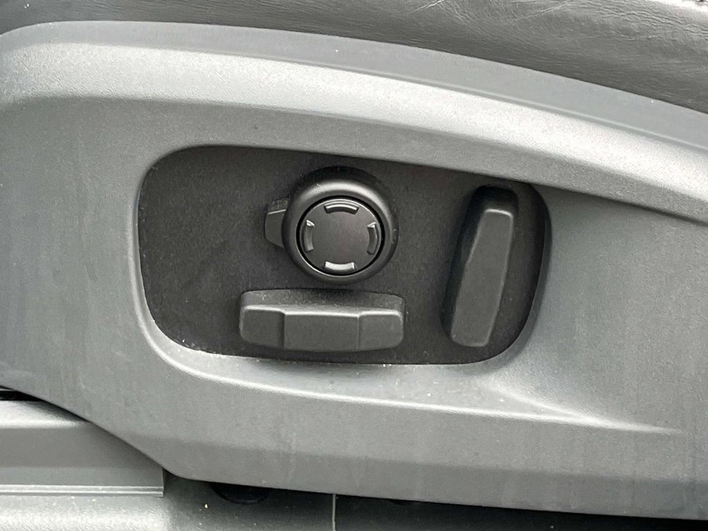 Used 2021 Land Rover Defender 110 X-Dynamic HSE image 23